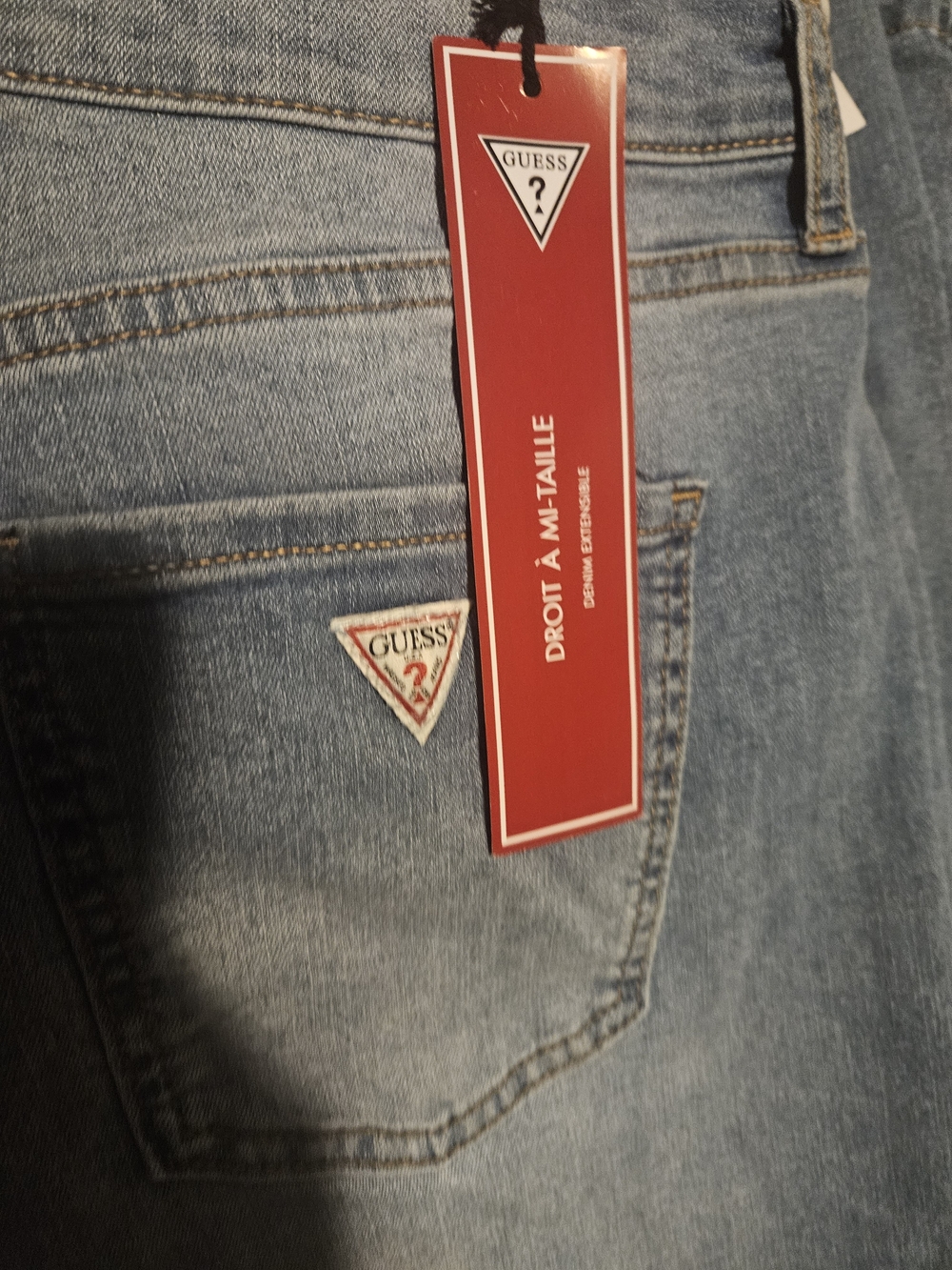 Guess Jeans - Picture 4 of 6